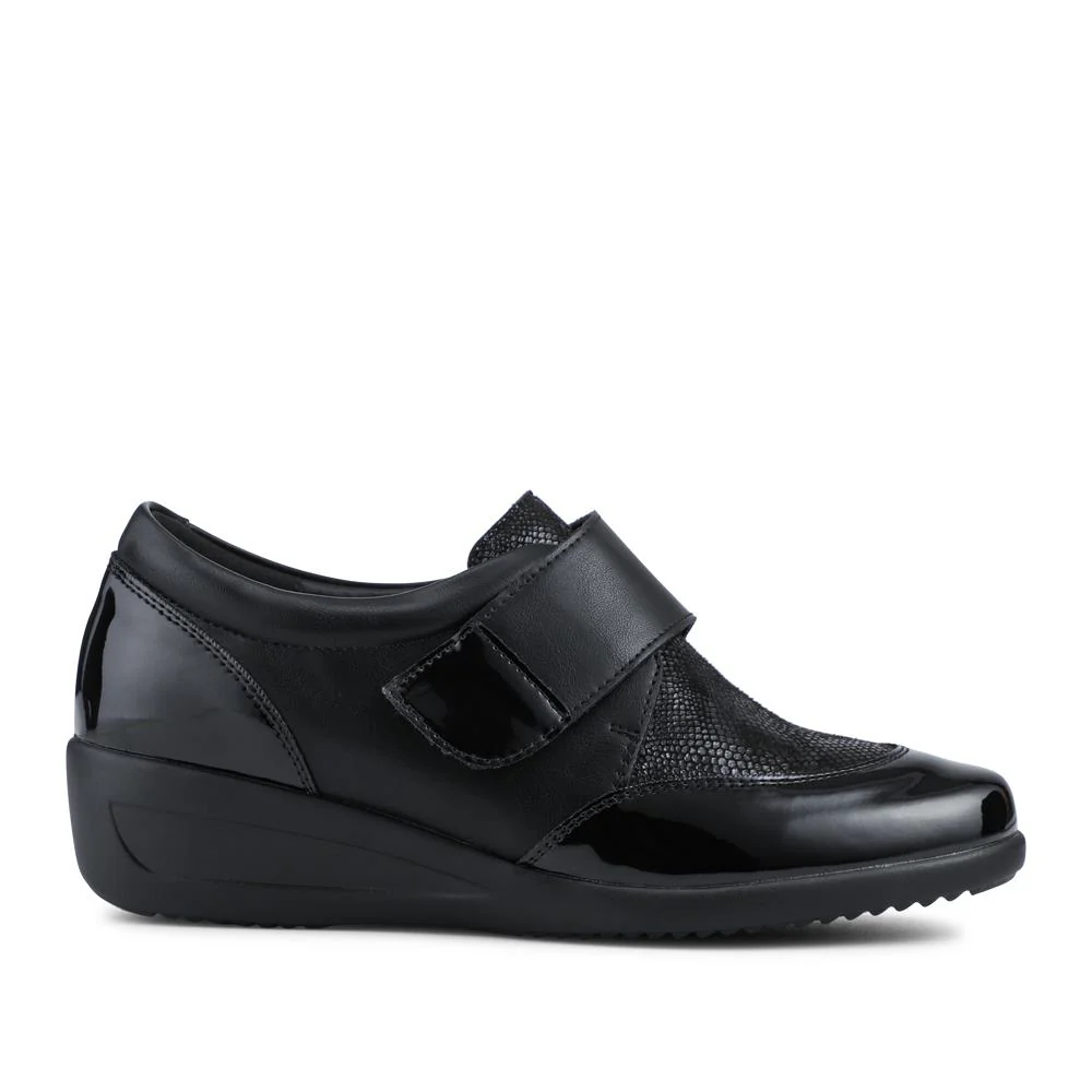 Adjustable Fit Comfy Monk Shoes - SANYI42019 / 328 331 - Black Multi - Image 2