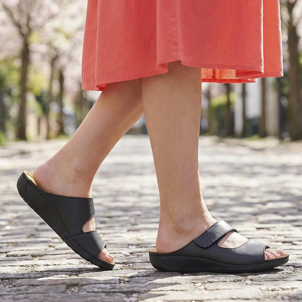 Adjustable Touch-Fasten Mules - SERAY41002 / 327 546 - Black - Image 2
