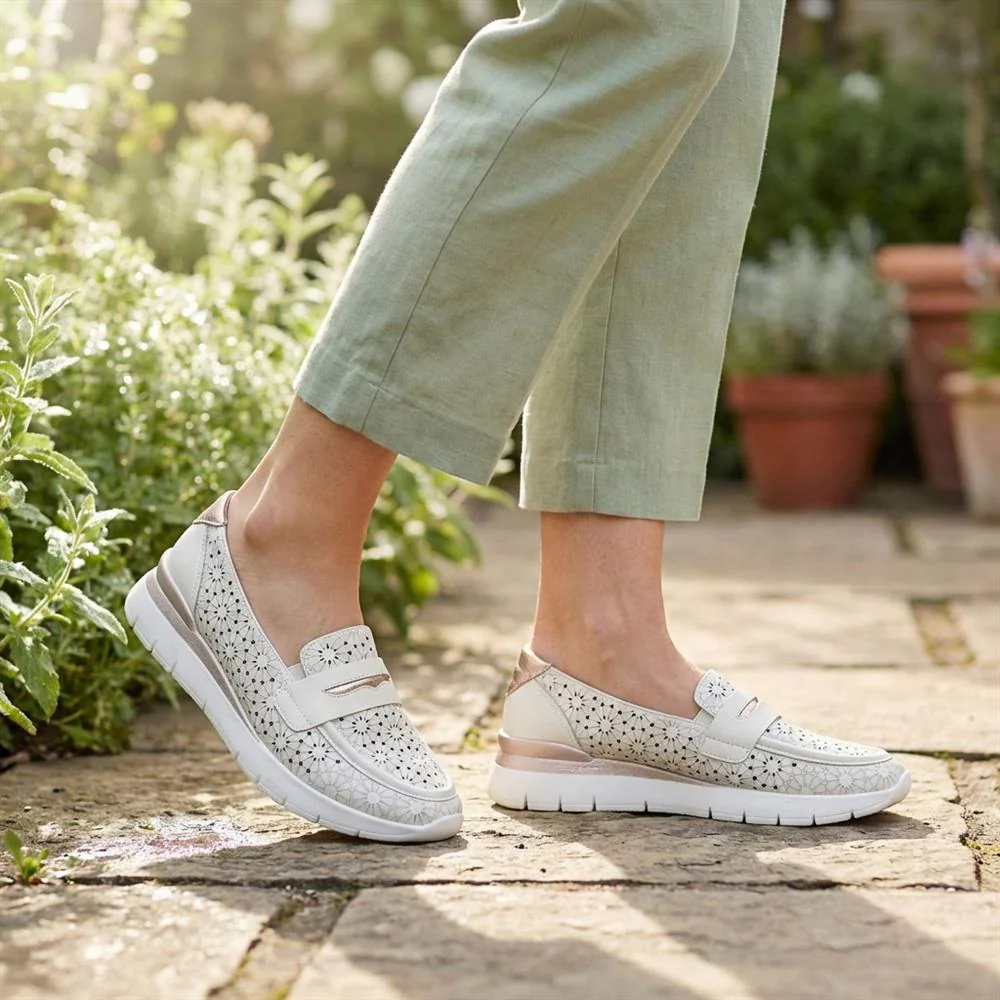 Arch Support Leather Slip On Shoes - BRK43027 / 328 997 - Cream - Image 2