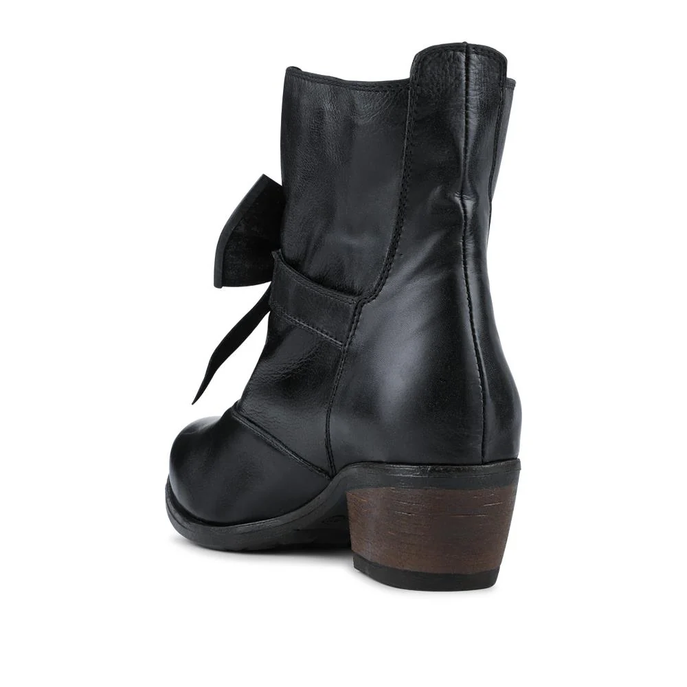 Bellissimo Leather Bow Boots - BELKARY42001 / 328 474 - Black - Image 3