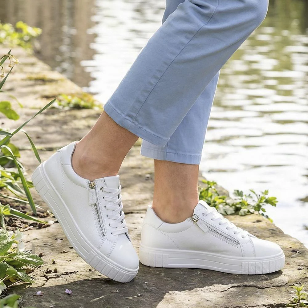 Bellissimo Wide Fit Zip & Lace Trainers - BELWBINS43024 / 328 919 - White - Image 2