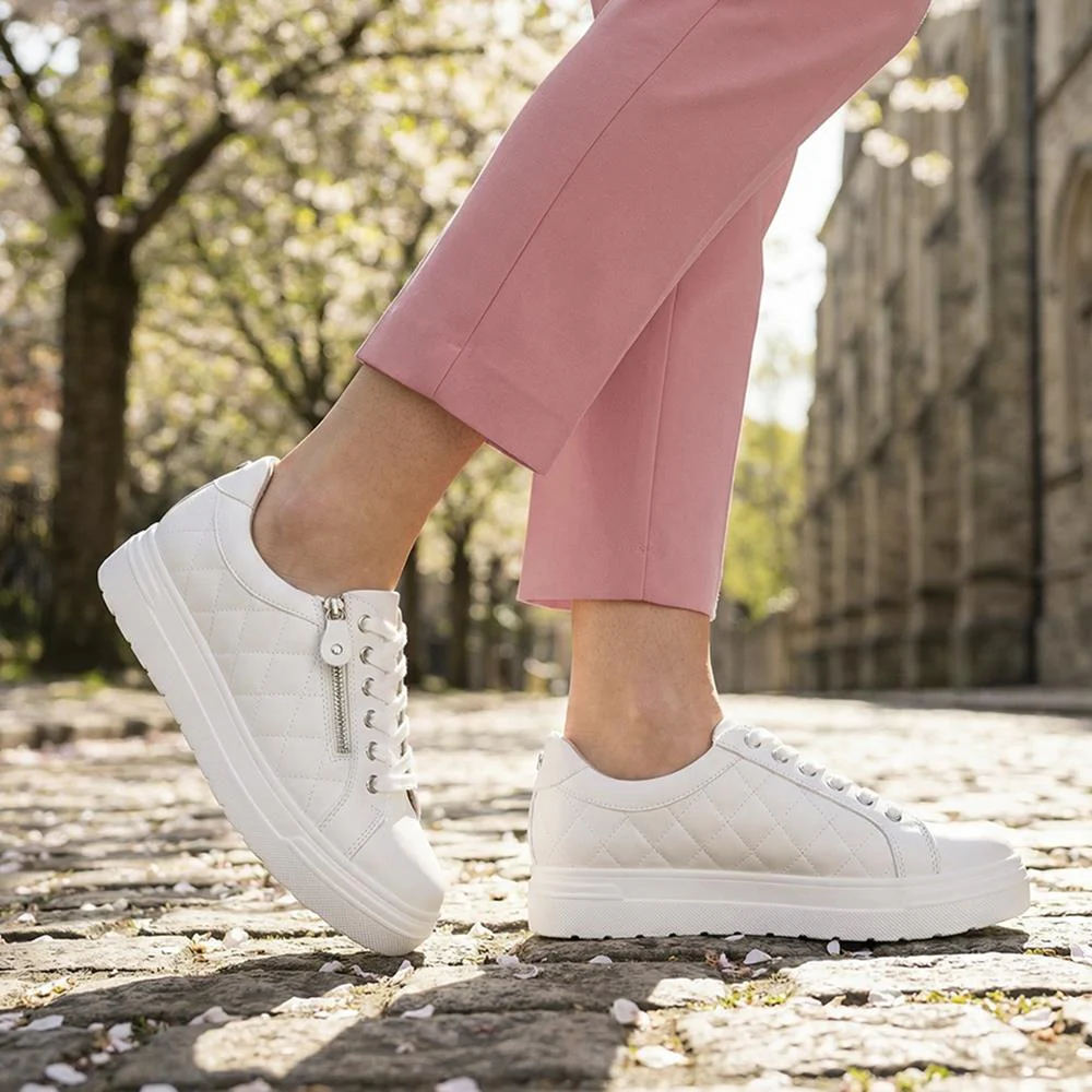 Bellissimo Wide Fit Zipped Trainers - BELWBINS43019 / 328 918 - White - Image 2
