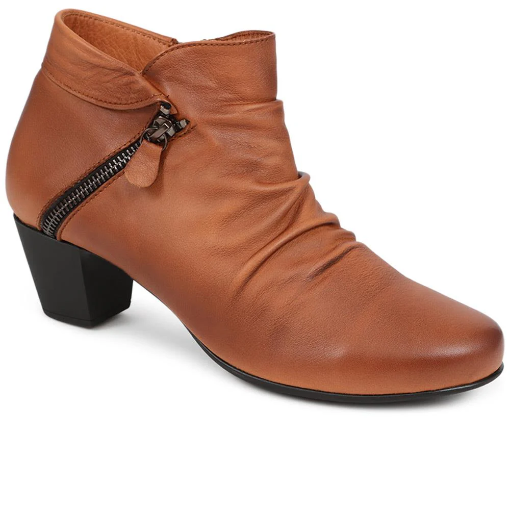 Block-Heeled Ankle Boots  - ESFA40003 / 326 242