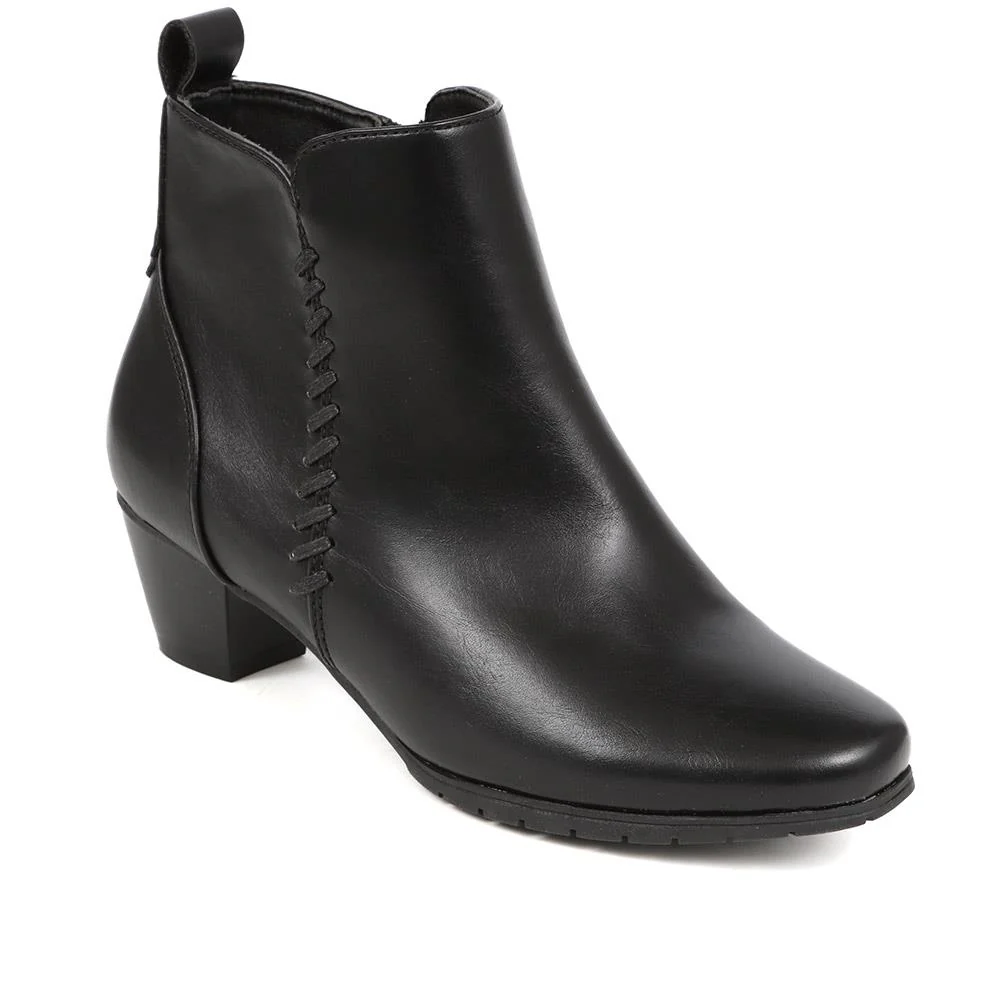 Block-Heeled Ankle Boots - WBINS40007 / 326 096 - Black