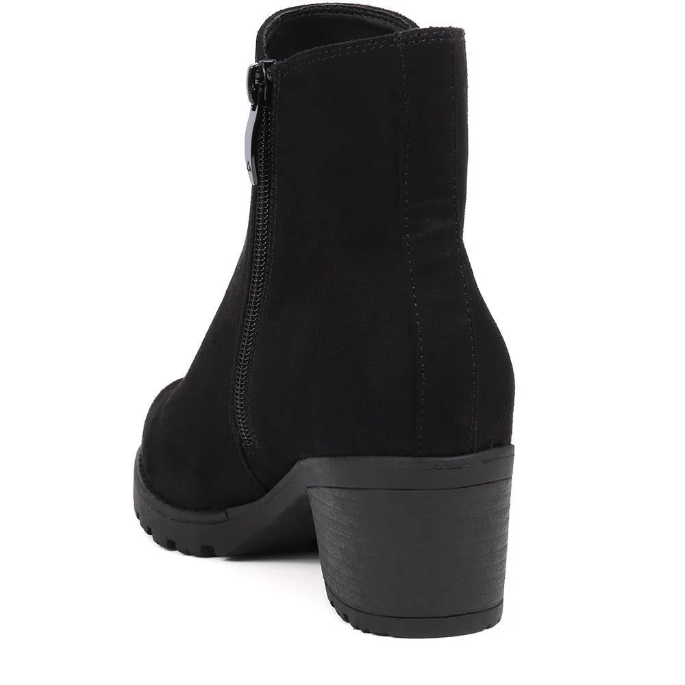 Block-Heeled Ankle Boots - WOIL40035 / 326 165 - Black - Image 3