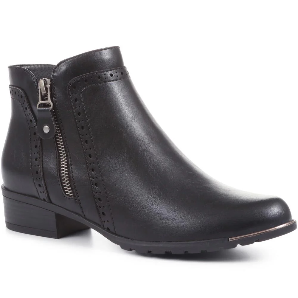 Block-Heeled Smart Ankle Boots - WBINS36057 / 322 764 - Black