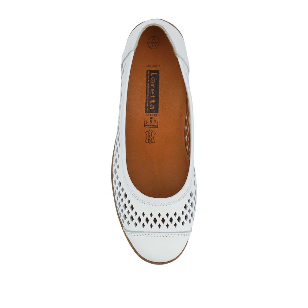 Breathable Leather Pumps - HAK41011 / 327 465 - White - Image 4