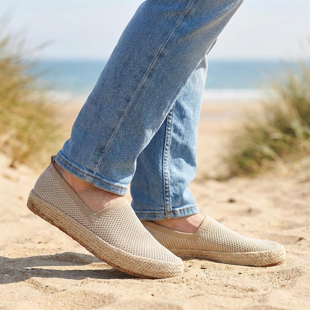 Breathable Slip-On Espadrilles - XIAM41013 / 326 923 - Beige - Image 2