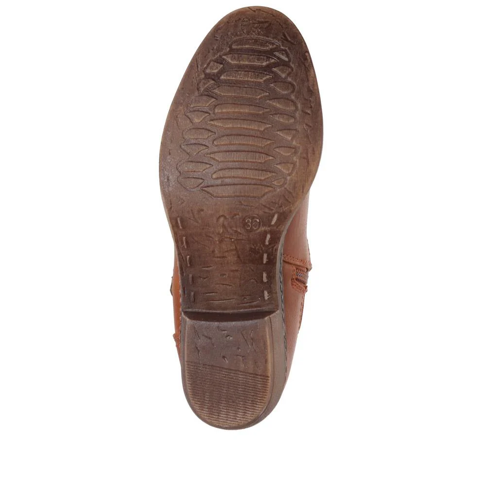 Buckle-Detailed Slouch Long Boots - WOIL40021 / 326 323 - Light Brown - Image 4