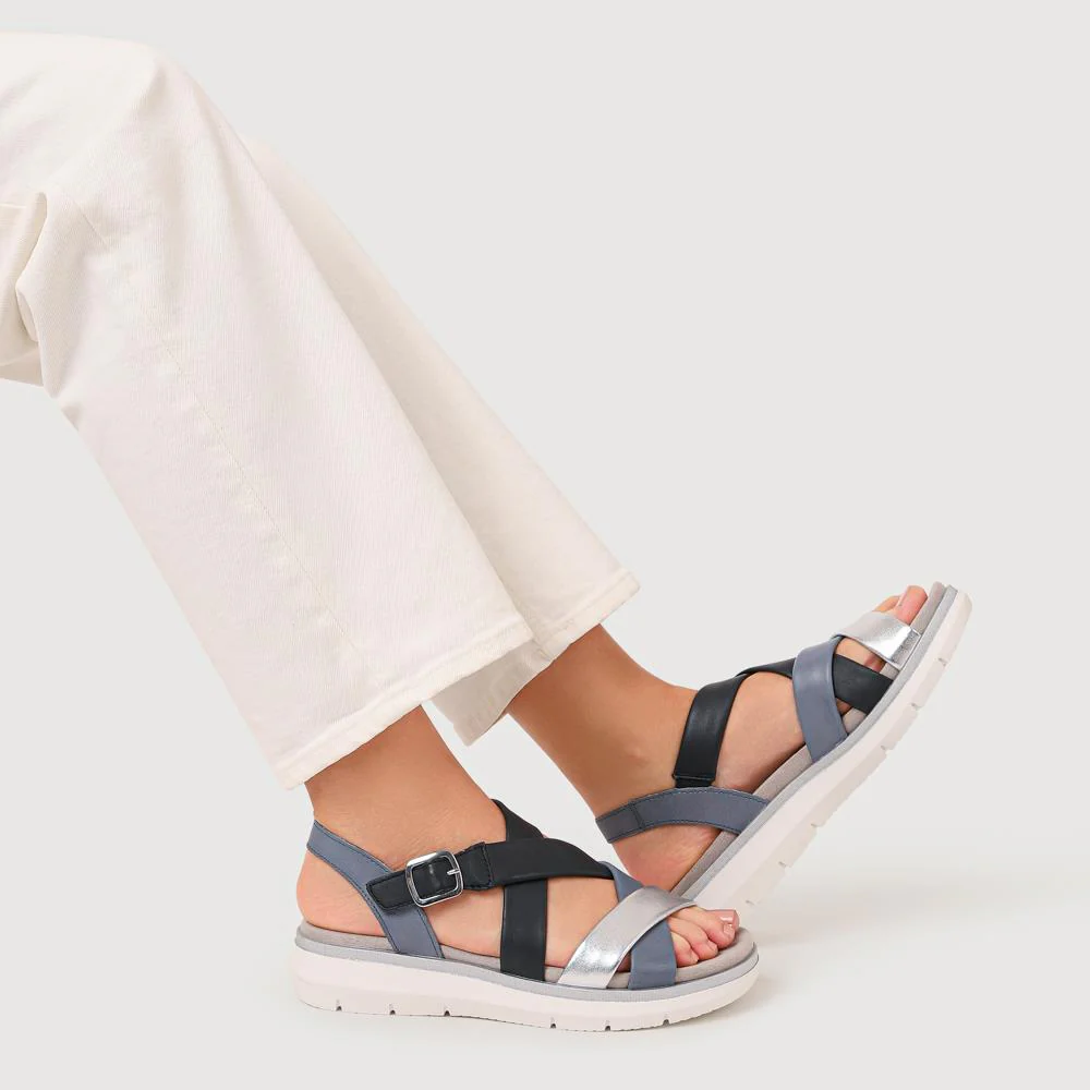 Buckle-Fastened Leather Sandals - DRS41509 / 327 088 - Navy Multi - Image 5