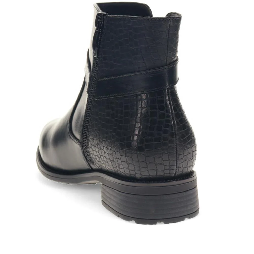 Extra-Wide Buckled Ankle Boots - BEVERLY / 326 121 - Black - Image 3