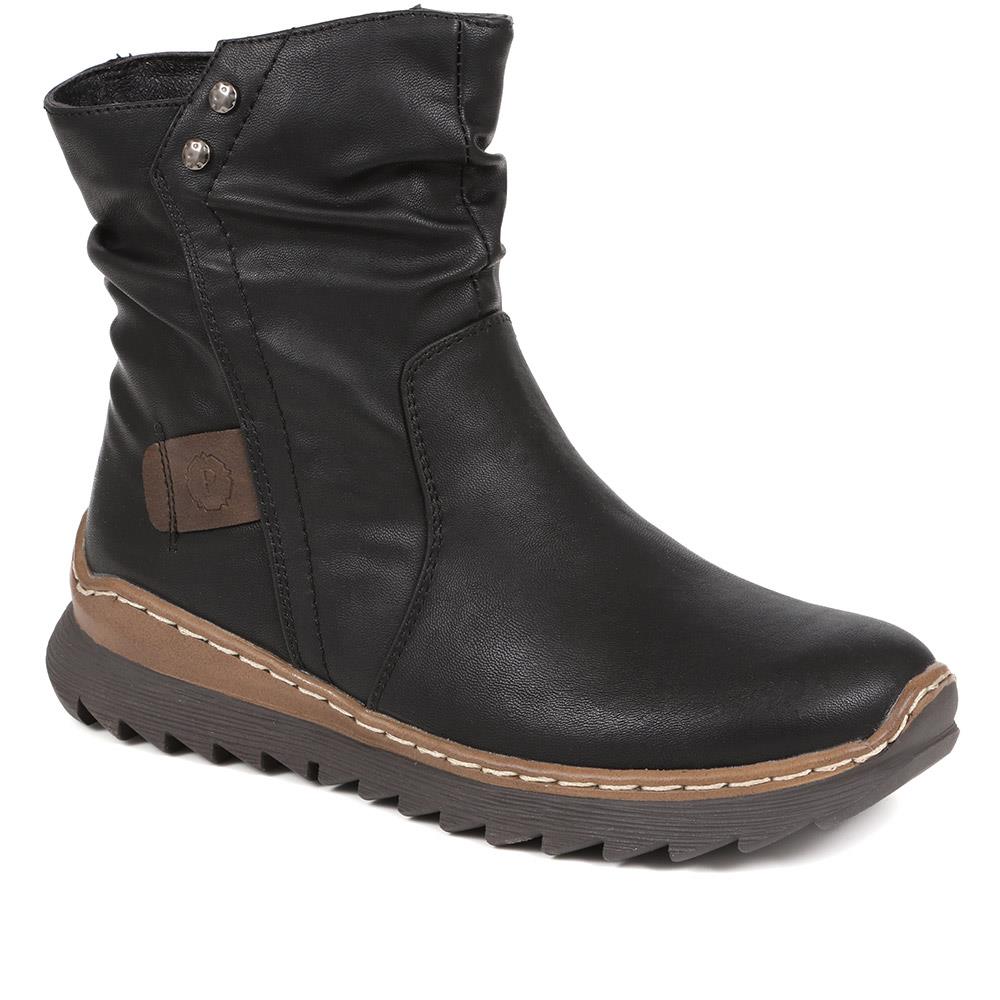 Casual Ankle Boots - PINYI38001 / 324 232 - Black