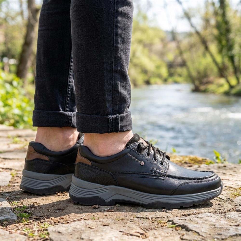 Casual Leather Lace-Up Shoes - ALEKSO / 325 811 - Black - Image 2
