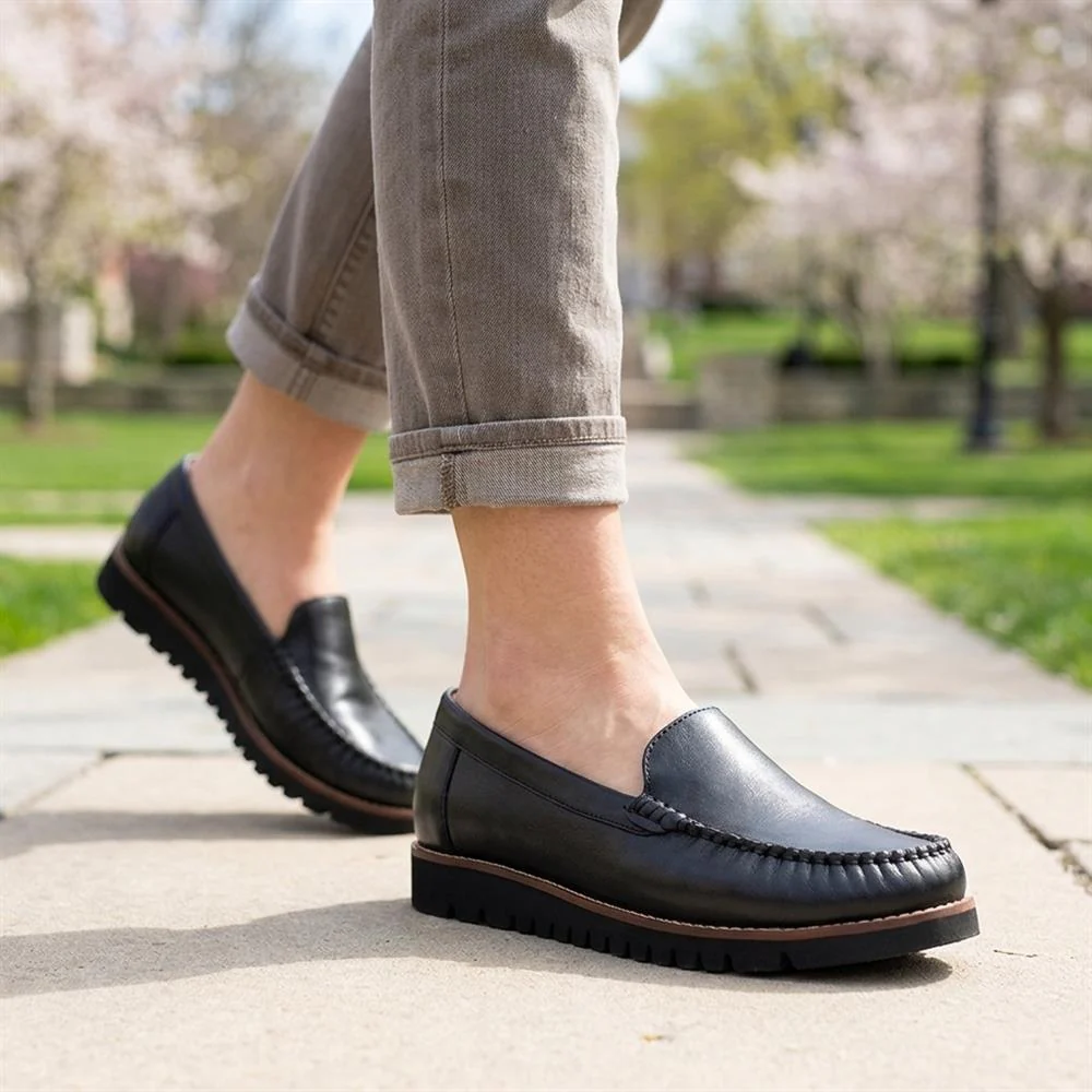 Casual Leather Moccasins - MOEN43007 / 329 557 - Black - Image 2