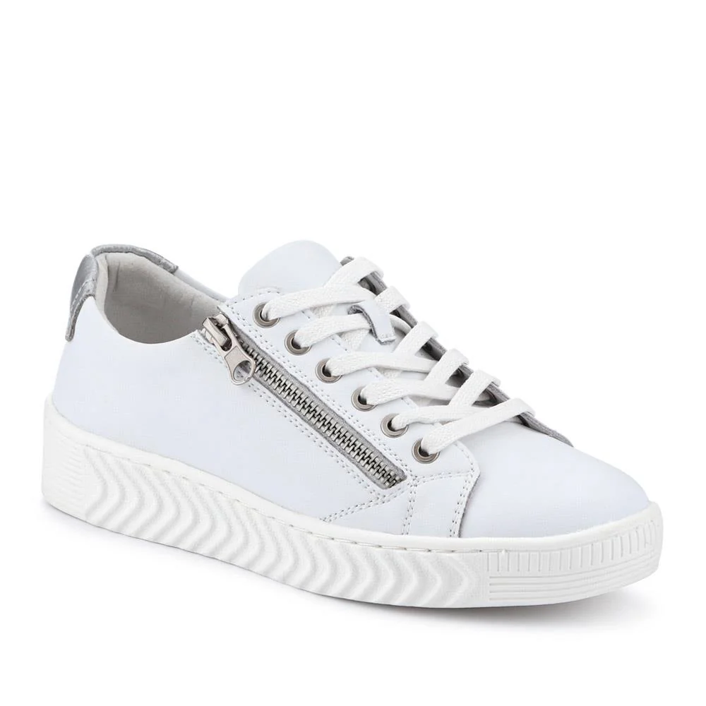 Casual Leather Trainers - BRK41000 / 326 649 - White
