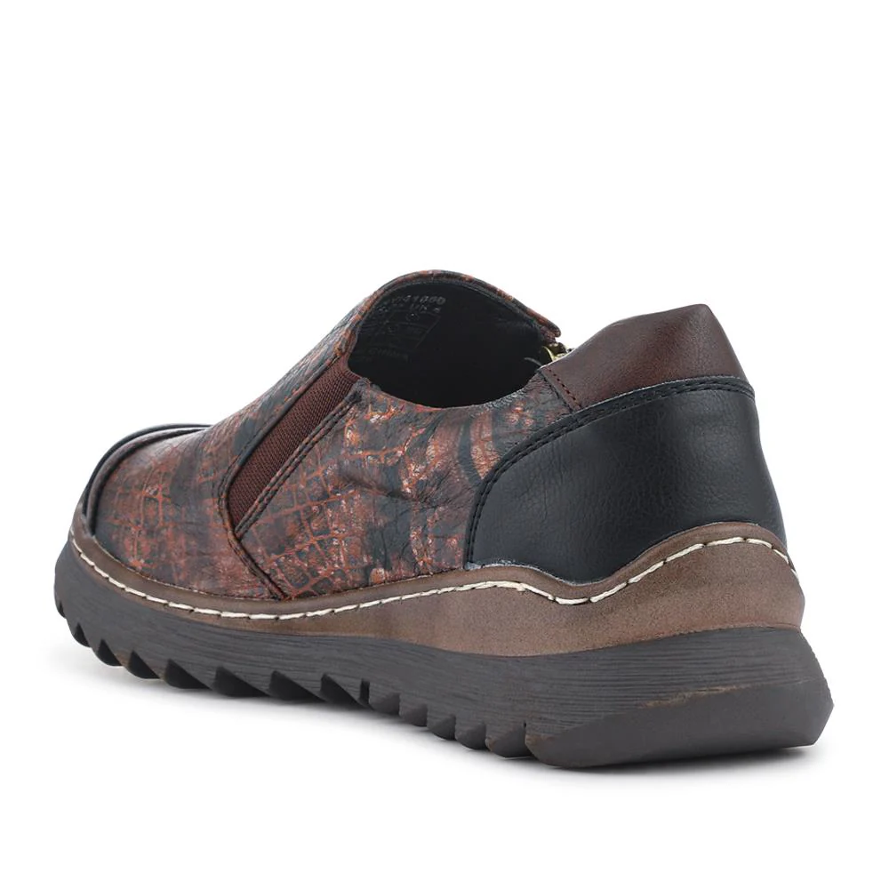 Casual Slip-On Shoes - PINYI41000 / 327 080 - Brown Croc - Image 3