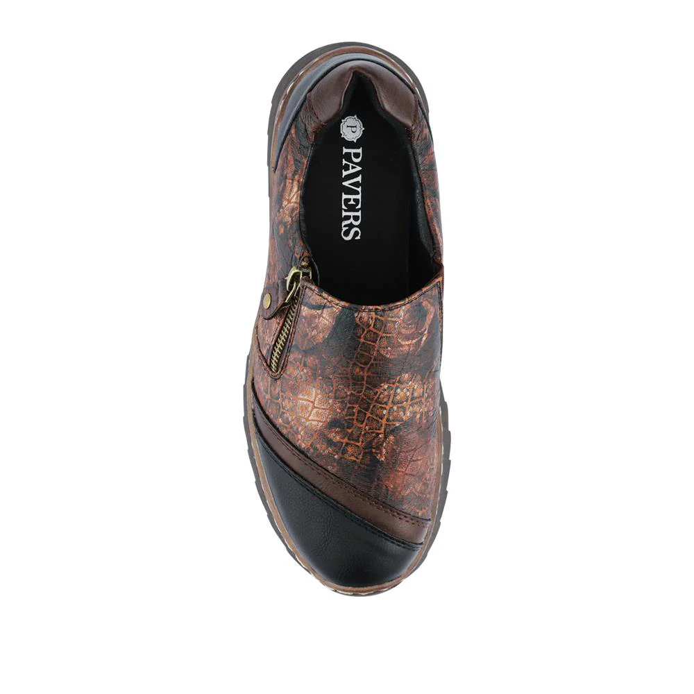 Casual Slip-On Shoes - PINYI41000 / 327 080 - Brown Croc - Image 4