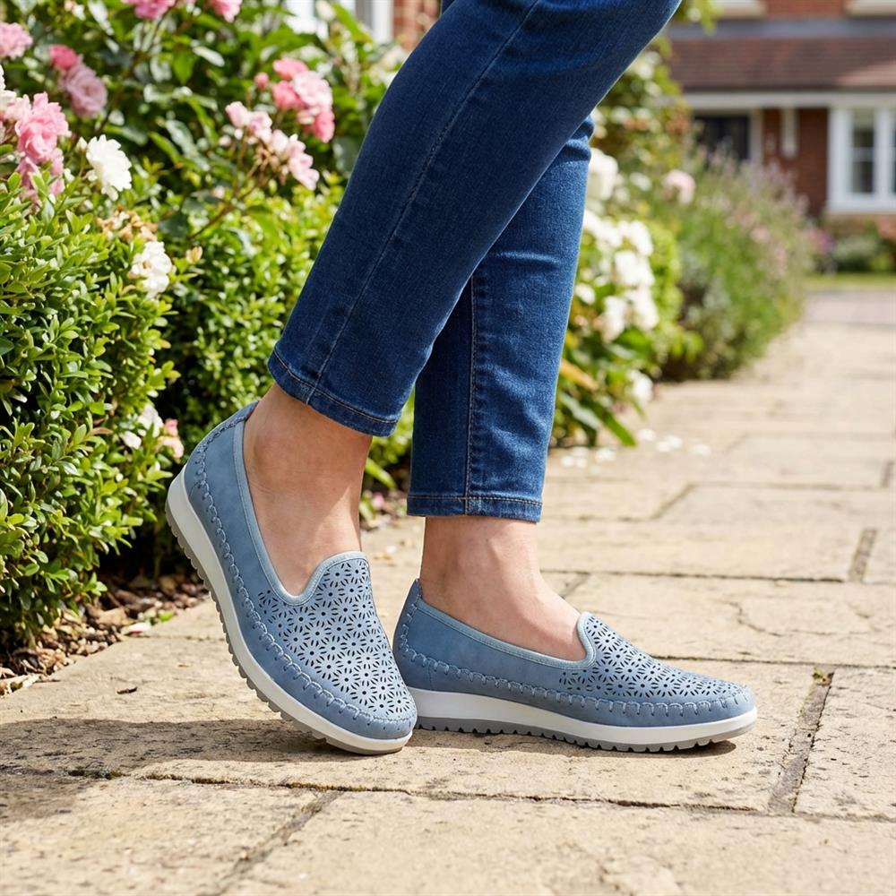 Casual Slip-On Shoes - WBINS41032 / 327 019 - Denim Blue - Image 2
