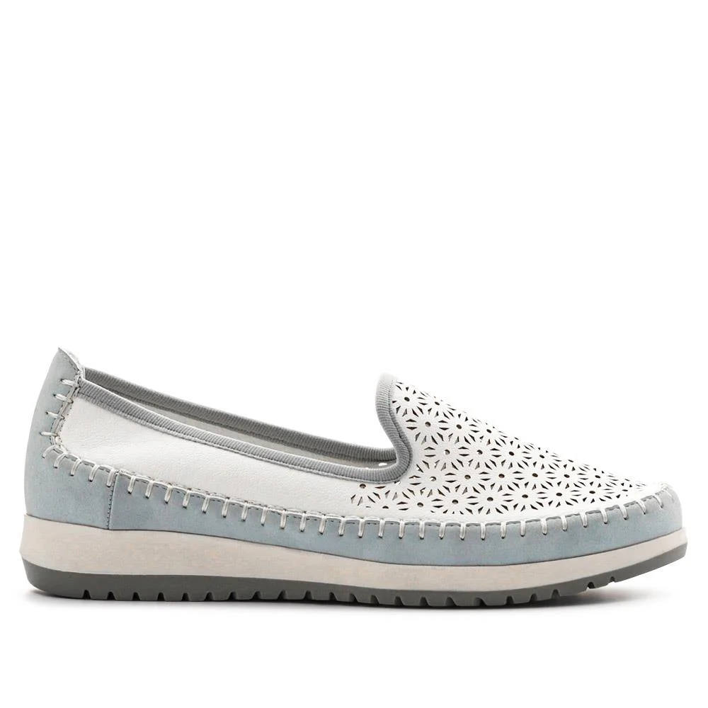 Casual Slip-On Shoes - WBINS41032 / 327 019 - White - Image 2