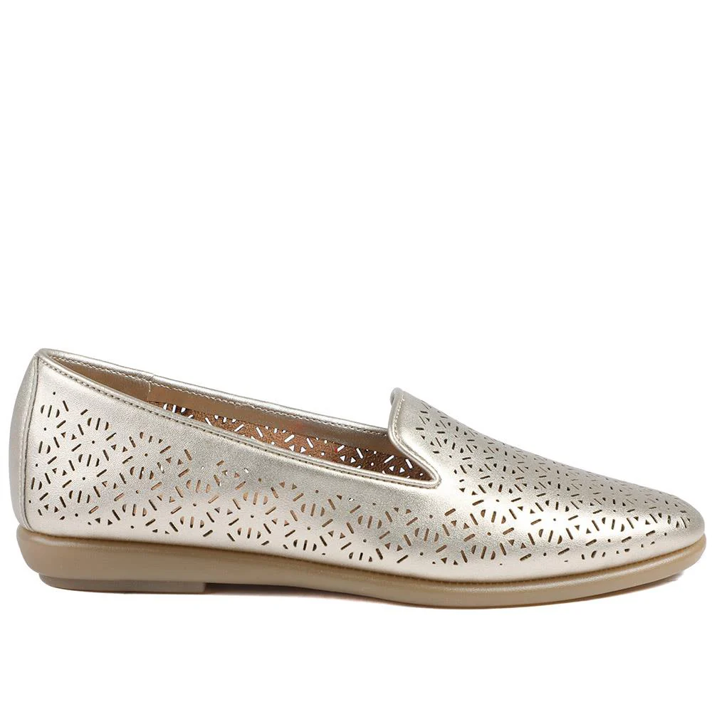 Chic Stitch & Turn Slip On Shoes - UPSKY43004 / 329 002 - Gold - Image 3