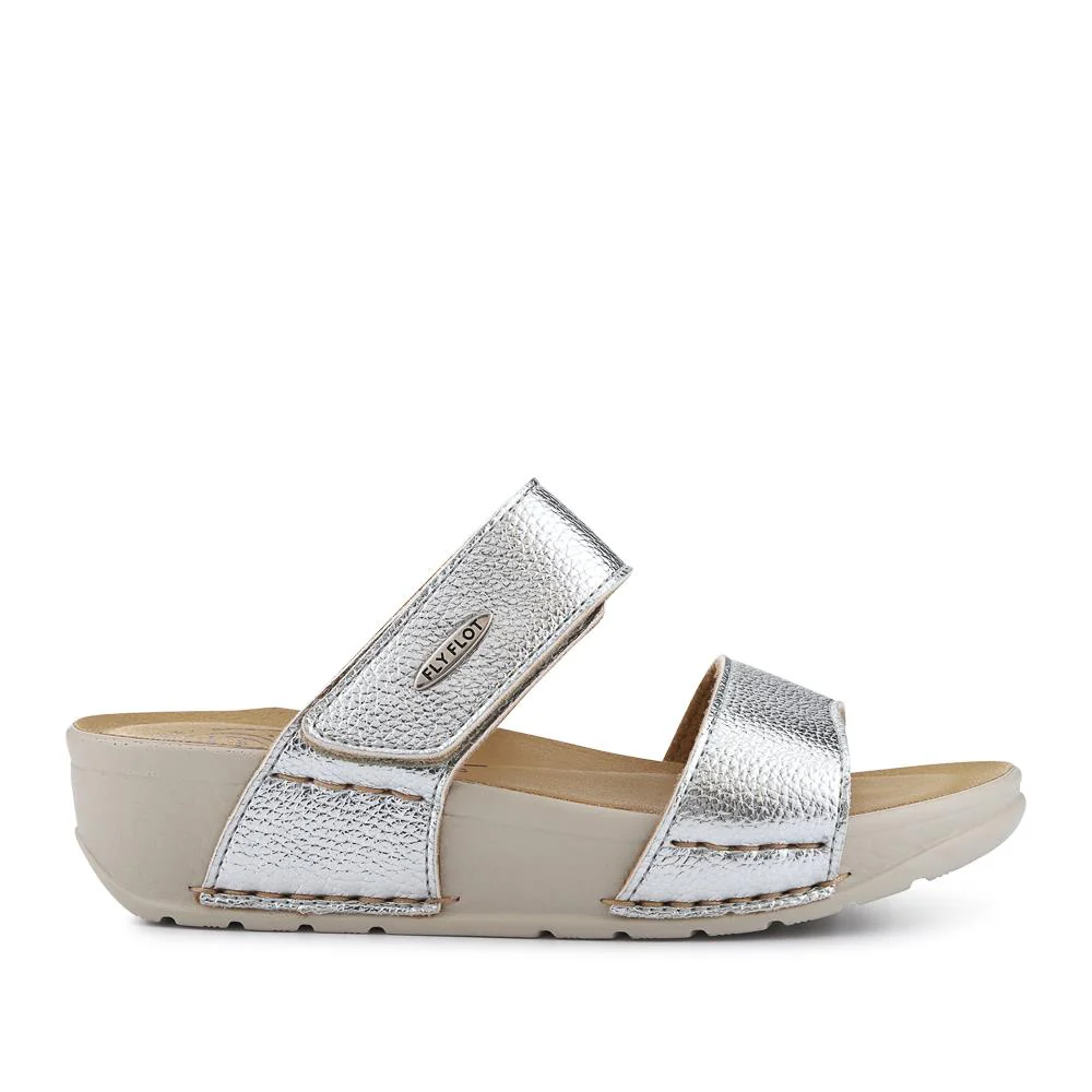 Chunky Dual-Strap Touch-Fasten Sandals - FLY41027 / 326 669 - Silver - Image 2