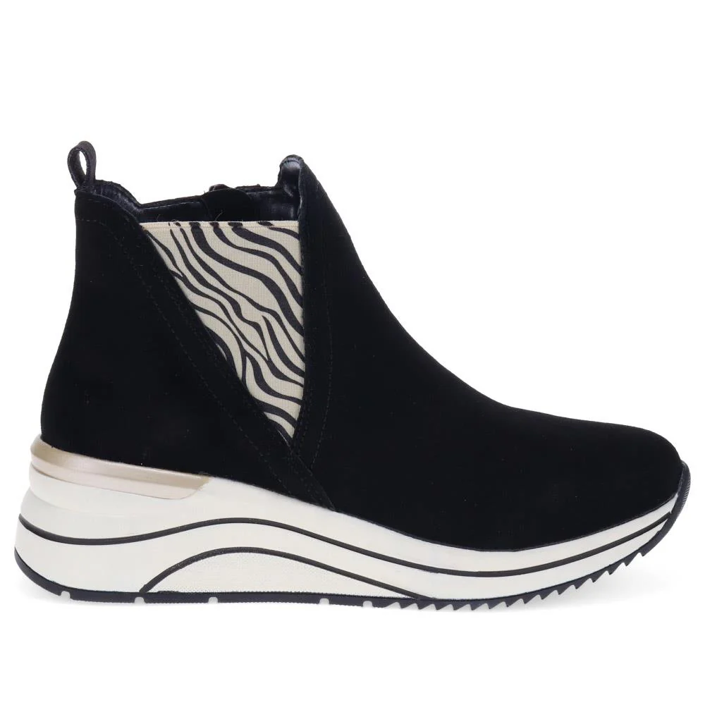 Chunky Leather Ankle Boots - DRS40508 / 326 365 - Black - Image 2