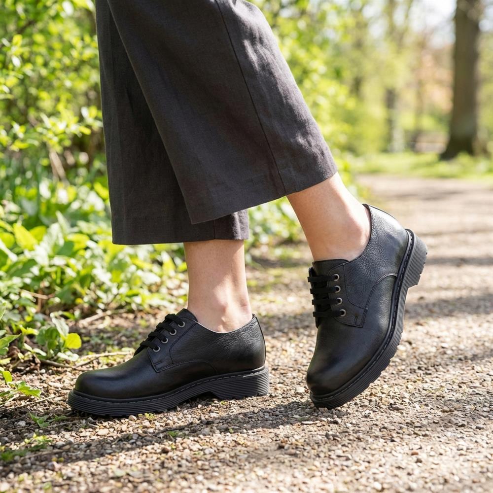 Chunky Leather Brogues - BELYNR38007 / 324 438 - Black - Image 2