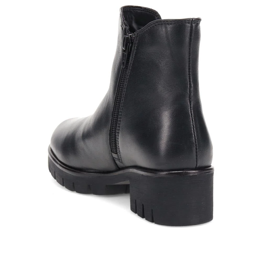 Chunky Leather Chelsea Boots - RNB40029 / 326 174 - Black - Image 3