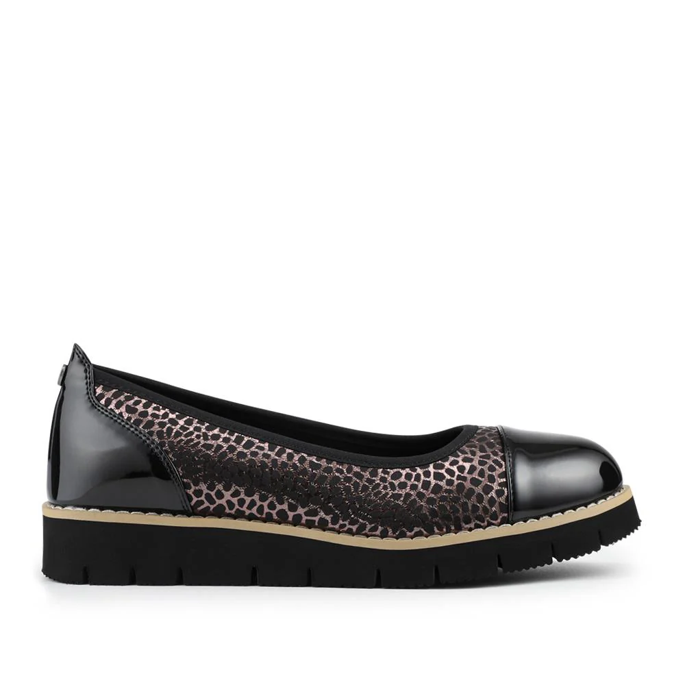Chunky Platform Cushioned Slip On Shoes  - WBINS42035 / 327 791 - Black-Pewter - Image 2