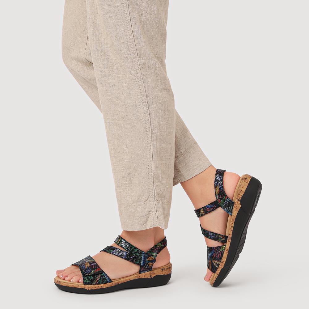 Chunky-Sole Leather Sandals - DRS41512 / 327 090 - Black Multi - Image 5