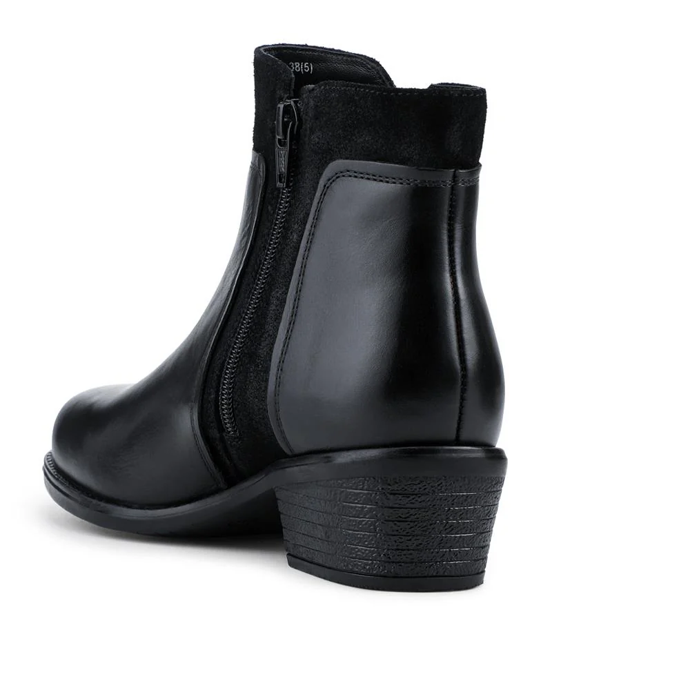 Classic Wide Fit Leather Ankle Boots - PRFEM42000 / 328 286 - Black - Image 3