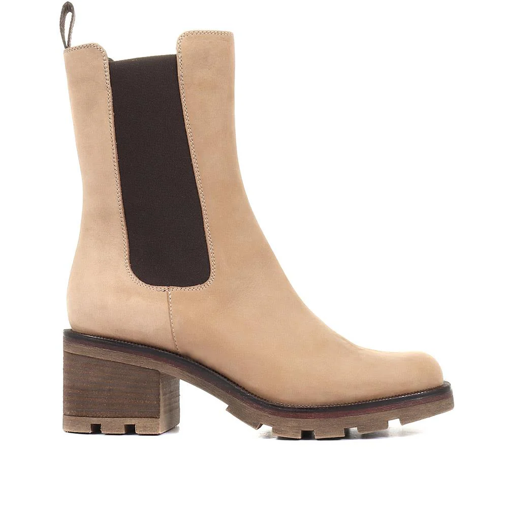 Clemenzia Block Heeled Chelsea Boots - CLEMENZIA / 320 555 - Beige Nubuck - Image 2