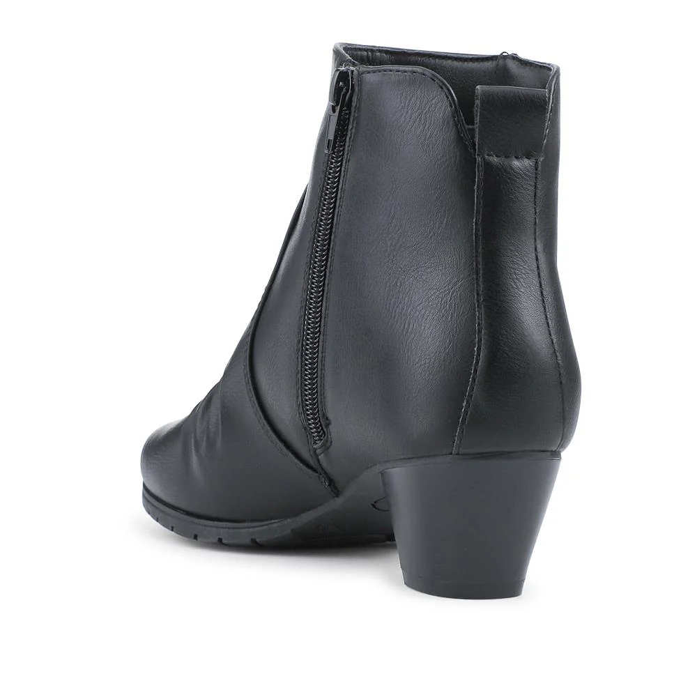 Crinkle Effect Upper Block Heel Ankle Boots - WBINS42042 / 328 477 - Black - Image 3
