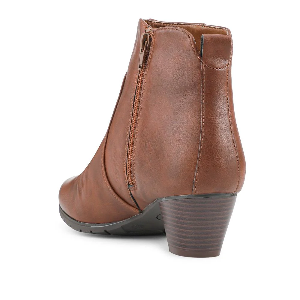 Crinkle Effect Upper Block Heel Ankle Boots - WBINS42042 / 328 477 - Brown - Image 3