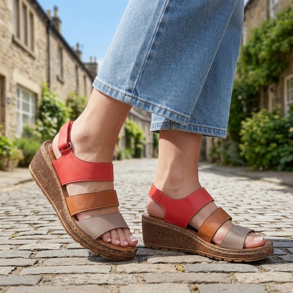 Cushioned Leather Wedge Heel Sandals - BOAY43000 / 329 206 - Red Multi - Image 2