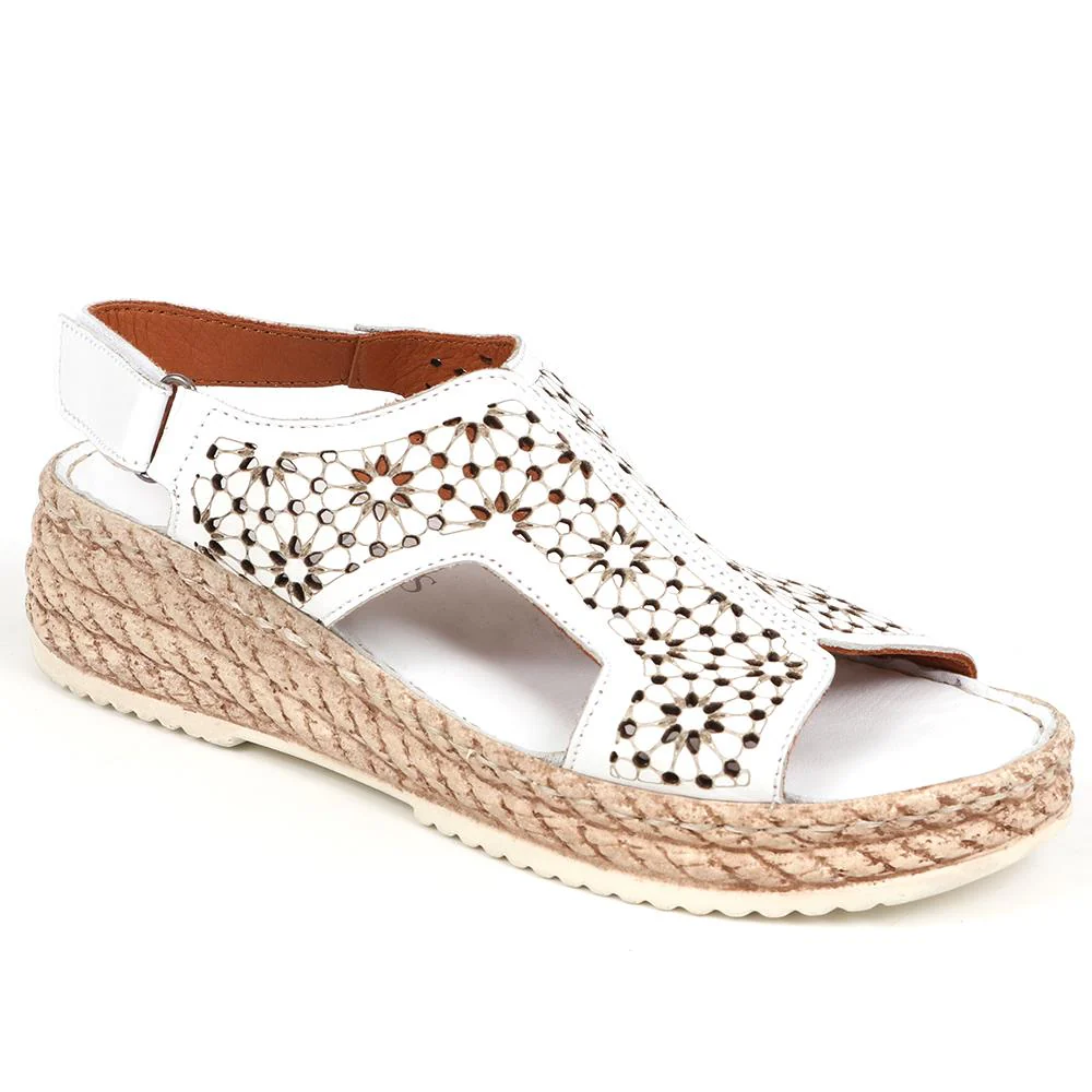 Cut-Out Detail Sandals  - DRTMA39001 / 325 697 - Image 3