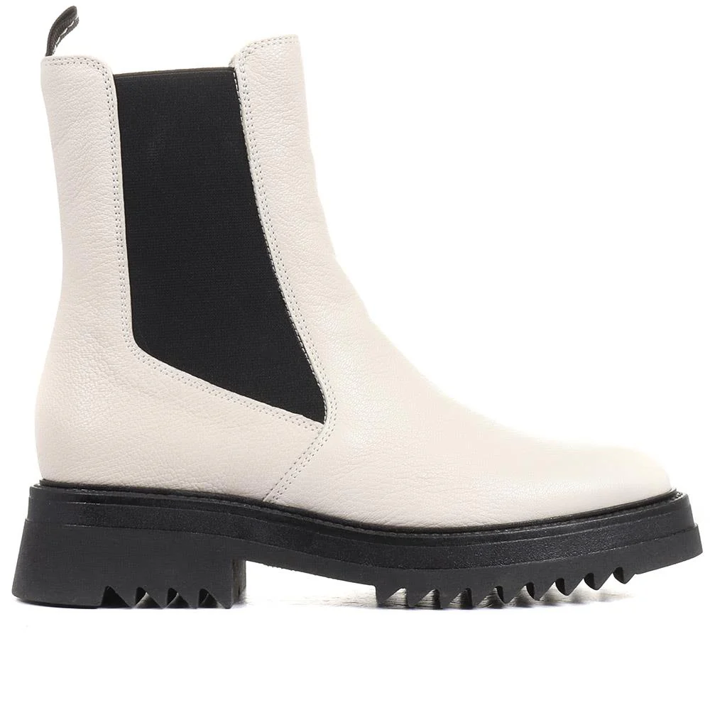 Denno Chunky Chelsea Boots - DENNO / 320 531 - Off White - Image 2