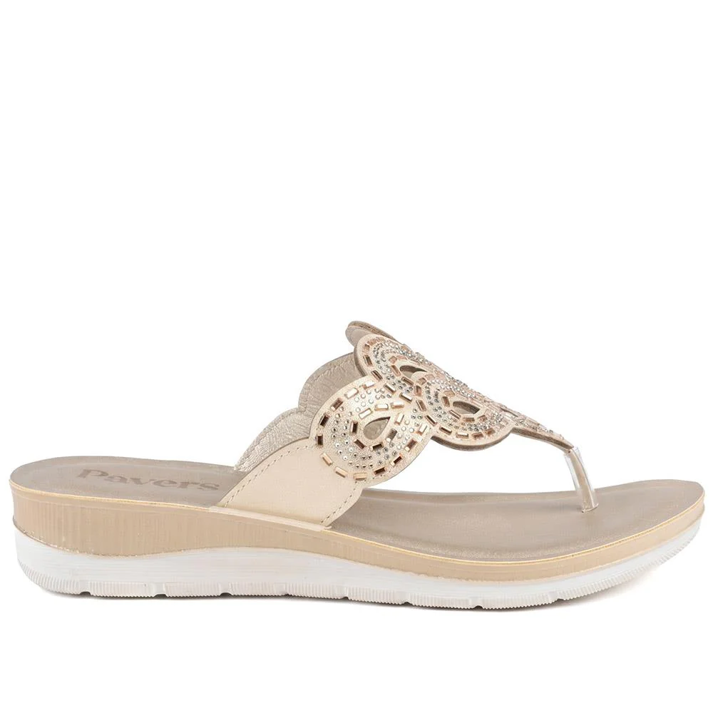 Diamante Cushioned Toe Post Sandals - INB43023 / 329 243 - Gold - Image 2