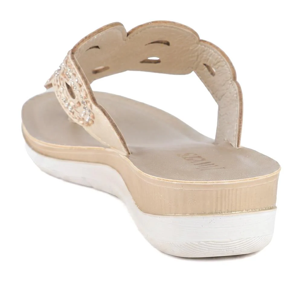 Diamante Cushioned Toe Post Sandals - INB43023 / 329 243 - Gold - Image 3