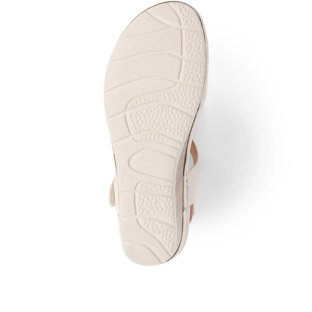 Double-Strap Touch-Fasten Wedge Sandals  - WOIL39033 / 325 303 - Beige - Image 4