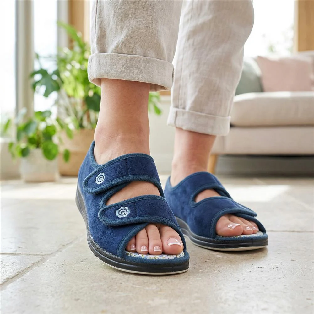 Dual Adjustable Fit Memory Foam Slippers - QING43003 / 329 337 - Navy - Image 2
