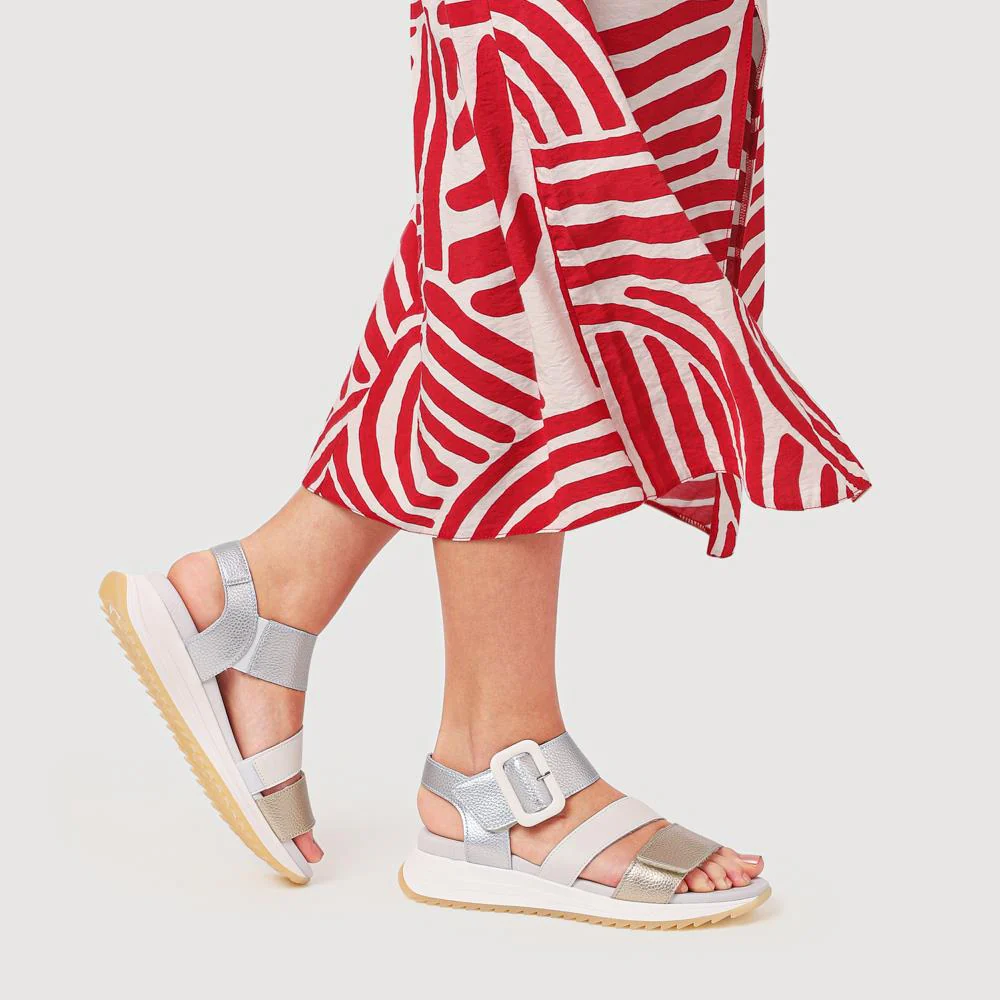 Dual-Fasten Leather Sandals - RKR41541 / 327 291 - White Metallic - Image 5