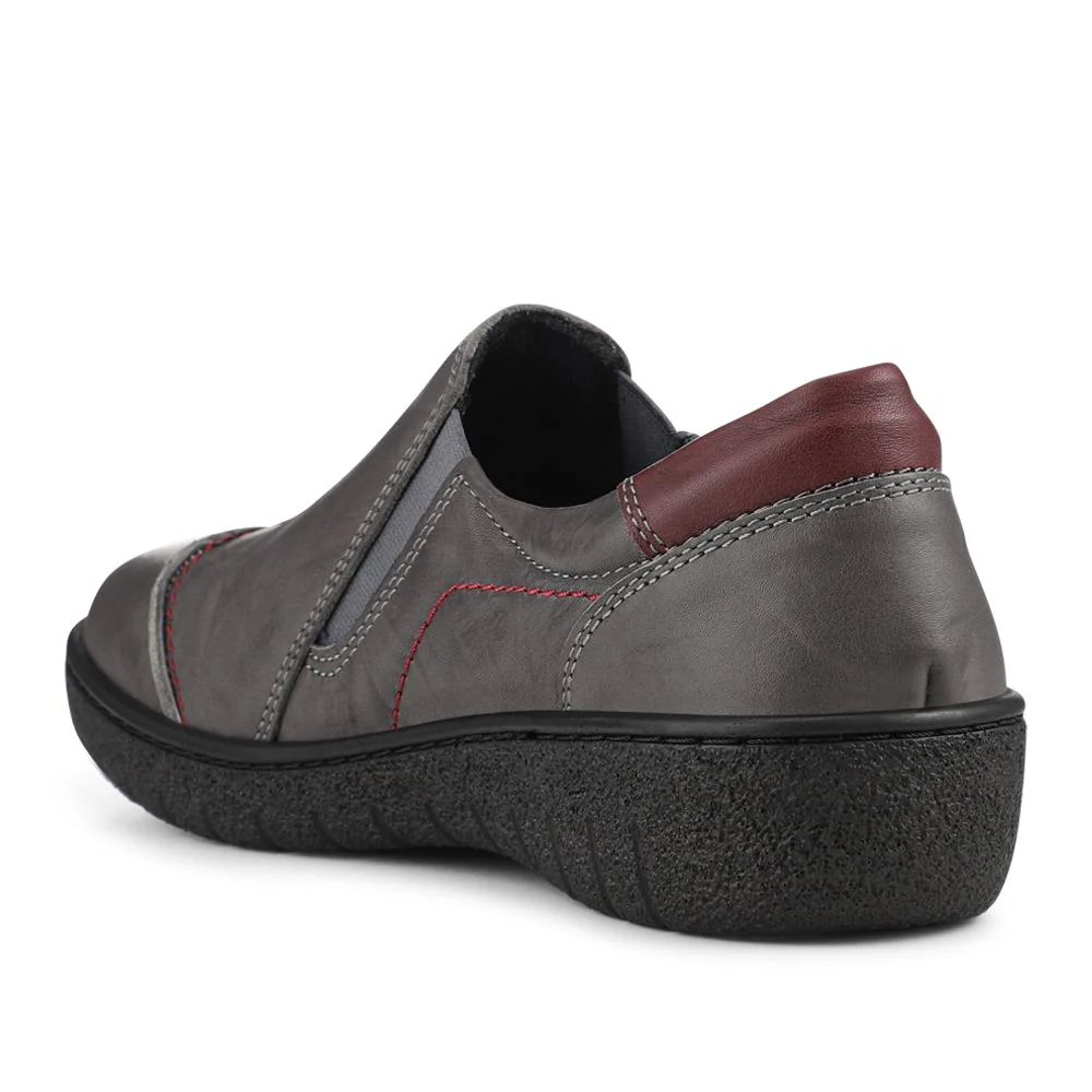 Elasticated Leather Slip-On Shoes - HAK41008 / 327 435 - Grey - Image 3