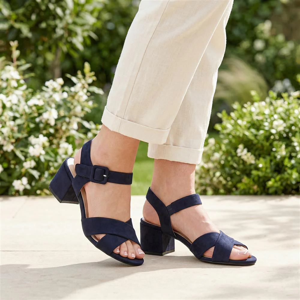 Elegant Block Heeled Sandals - WBINS41053 / 327 111 - Navy - Image 2
