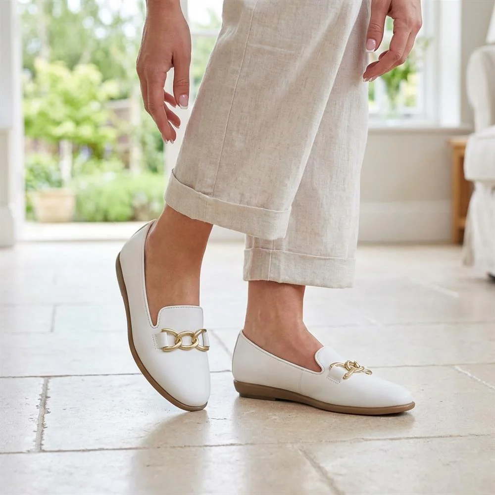 Elegant Wedge Loafers - UPSKY43001 / 329 004 - White - Image 2