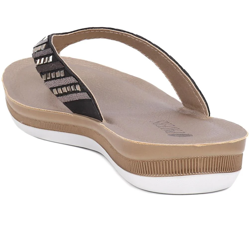 Embellished Platform Toe Post Sandals - INB35003 / 321 609 - Black - Image 2