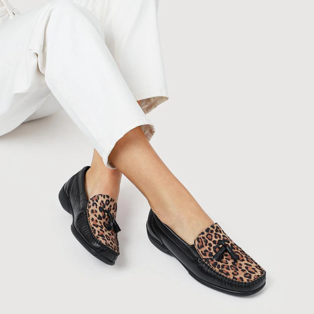 Embroided Panel Leather Loafers - CONT39001 / 325 241 - Black-Leopard - Image 5