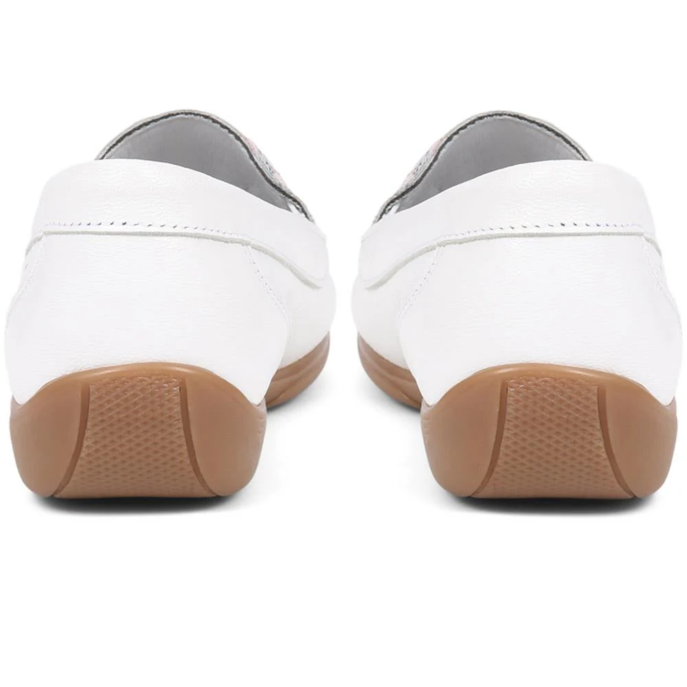 Embroided Panel Leather Loafers - CONT39001 / 325 241 - White Multi - Image 3