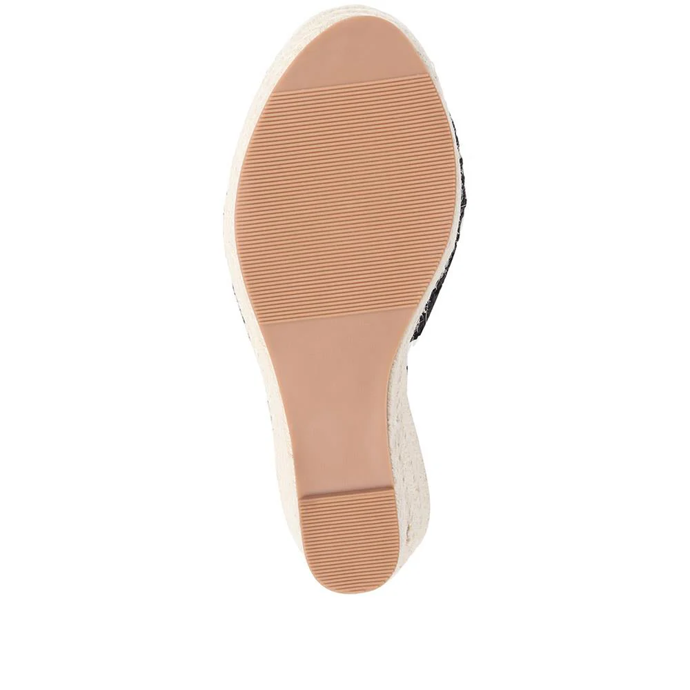 Espadrille Wedge Sandals - XTI37510 / 323 880 - Black - Image 5