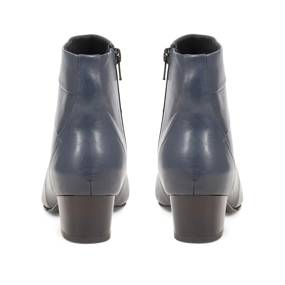 Everyday Leather Ankle Boots - MAGNU38003 / 324 540 - Navy - Image 3